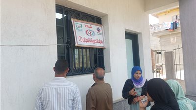 الكشف الطبي بالمجان على 1091 مواطن في قافلة طبيه بدمياط