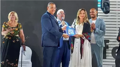 محافظ جنوب سيناء ومسئول اليوناني يفتتحان أول نادٍ يوناني في دهب |صور