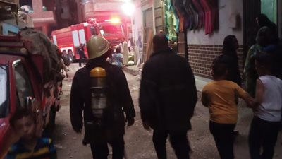 جهود للسيطرة على حريق فى شقة بعقار مكون من ١٢ طابق بفيصل