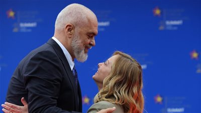 لغة القبلات..