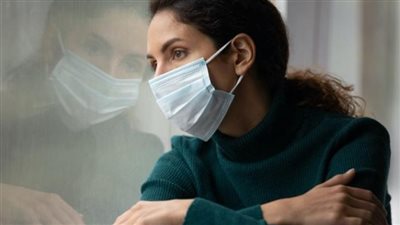 ما هي علامات كوفيد الطويل؟ ولماذا يعاني البعض من التعب المزمن؟