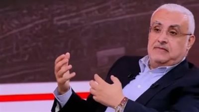 للهروب من إيقاف القيد.. تحركات عمرو أدهم لحل أزمة مستحقات أجانب الزمالك