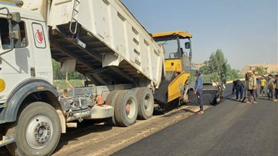 محافظ سوهاج: استكمال رصف الطريق الموازي للزراعي الشرقي