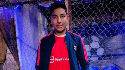 أهالي الفيوم يشيعون جنازة شاب لقي مصرعه أثناء إنقاذ آخر من الغرق