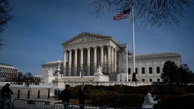 المحكمة العليا تمنع ترامب من إعادة تطبيق قانون 