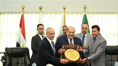 صبحي يشهد ختام البرنامج التدريبي 