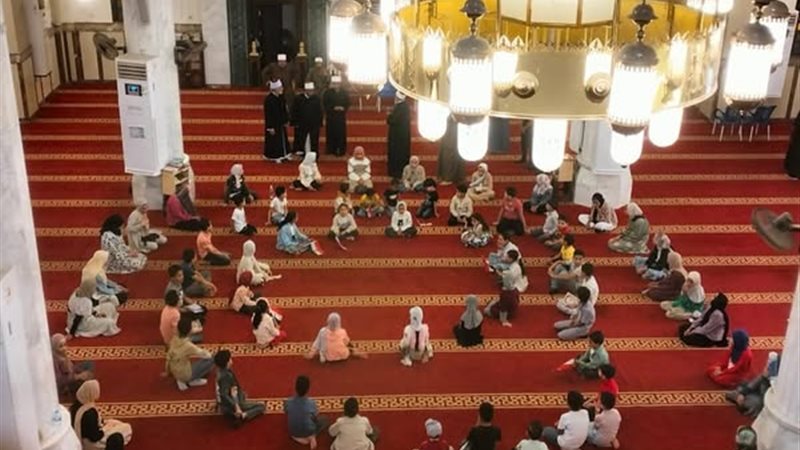 لقاء الطفل بالمساجد