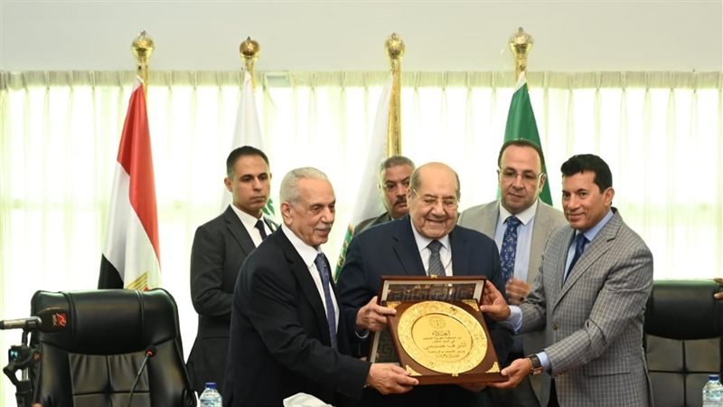 صبحي يشهد ختام البرنامج