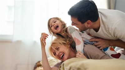 تعرف على فوائد قضاء وقت ممتع مع أطفالك.. 20 دقيقة مفعولها سحري