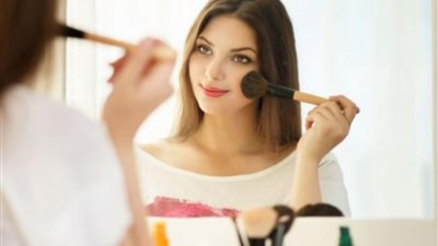 أفضل الخطوات لتثبيت المكياج في فصل الصيف وحمايته من الحرارة والرطوبة