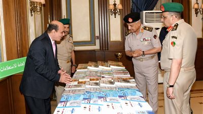 وزير الدفاع يشهد بحثًا استراتيجيًا حول المصالح المصرية في أفريقيا