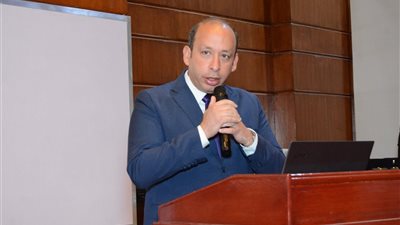 اعتماد اللائحة الدراسية لبرنامج الطب باللغة الفرنسية بجامعة القاهرة 