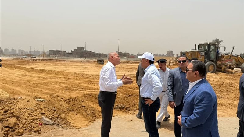 رئيس الوزراء يزور