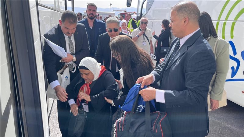 صورة من أول فوج حج