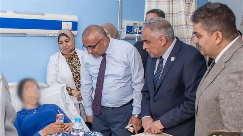 رئيس جامعة طنطا وهو