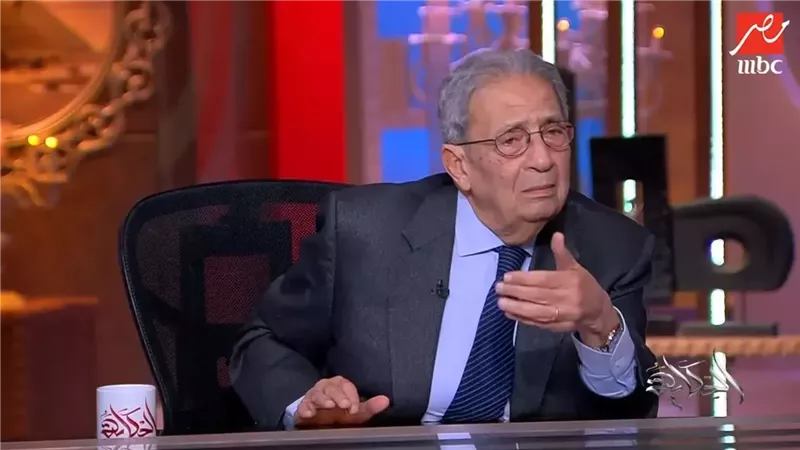 عمرو موسى