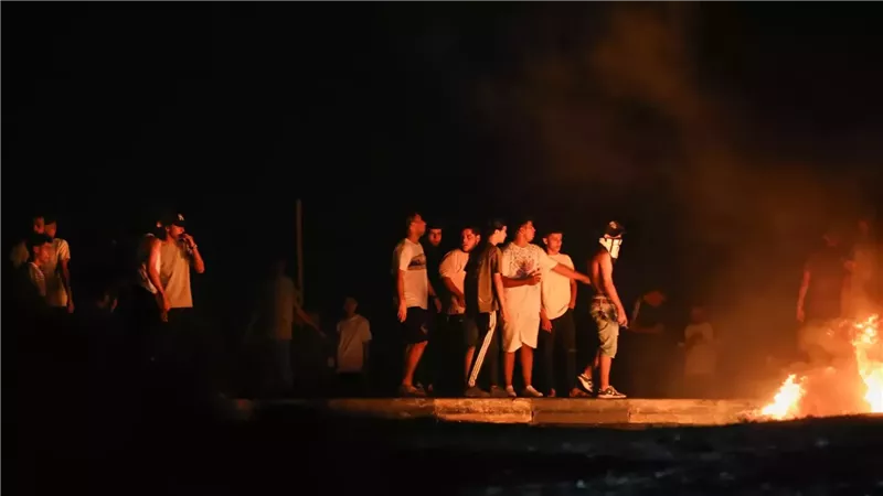 احتجاجات غاضبة في